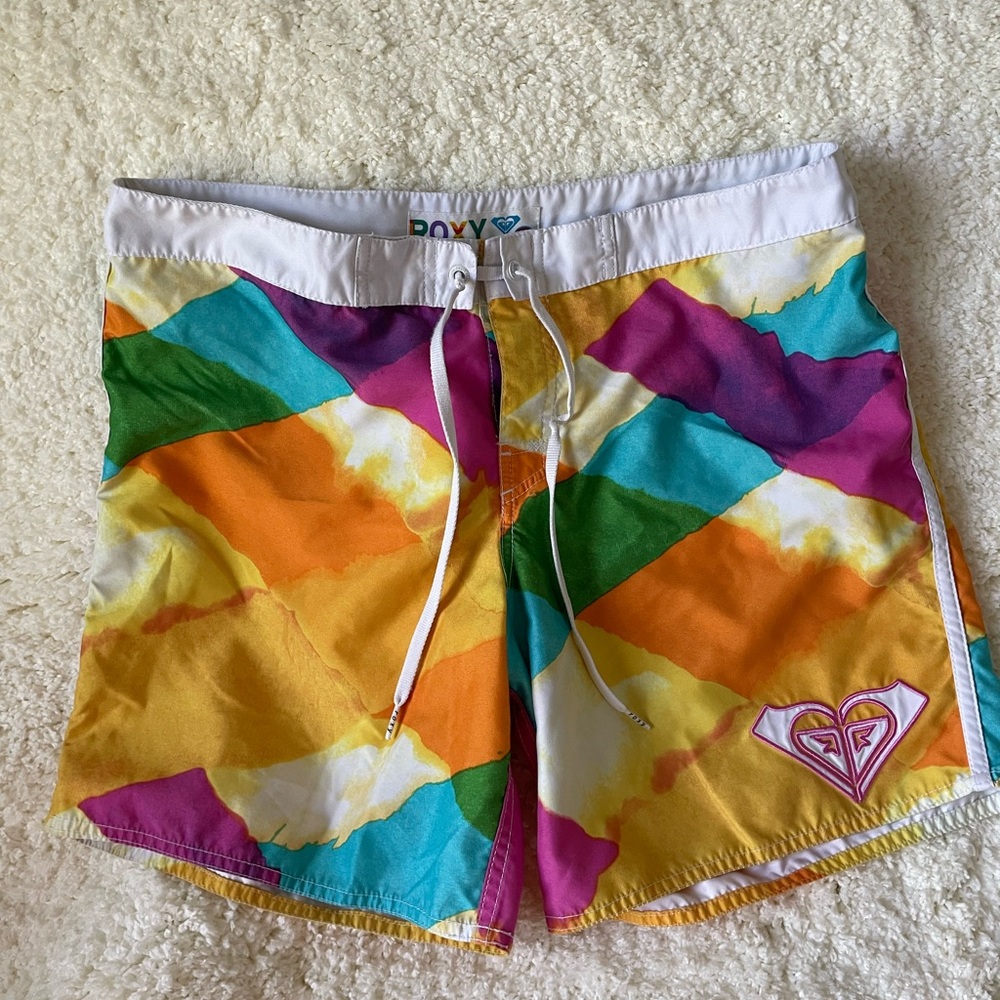 Roxy Juniors Mid Length Board Shorts POOL Embroidered Details  Vibrant Colors